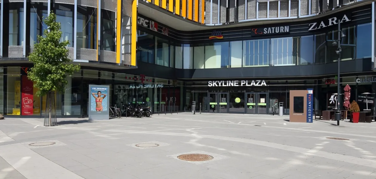 FM_SkylinePlaza_0036_1260x600